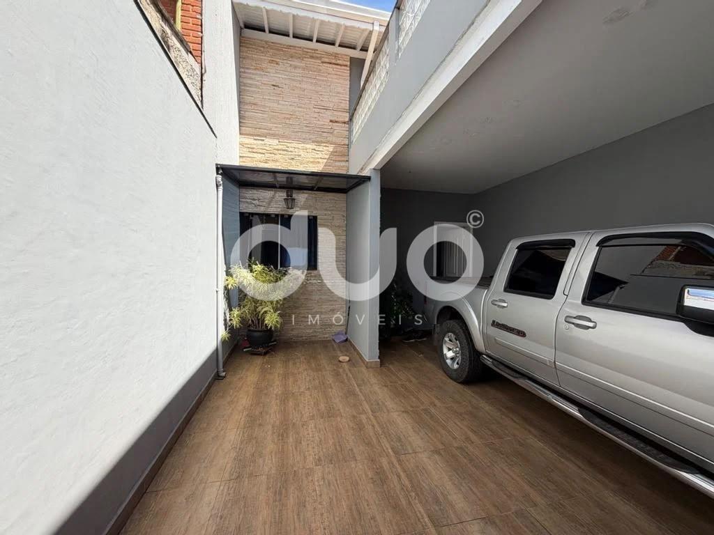 Casa à venda no Dois Córregos: 
