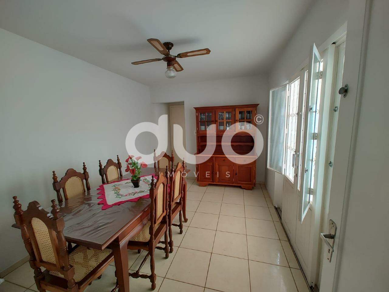 Casa, 3 quartos, 237 m² - Foto 5