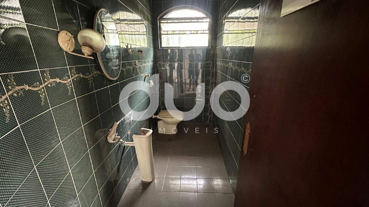 Casa à venda no Centro: 