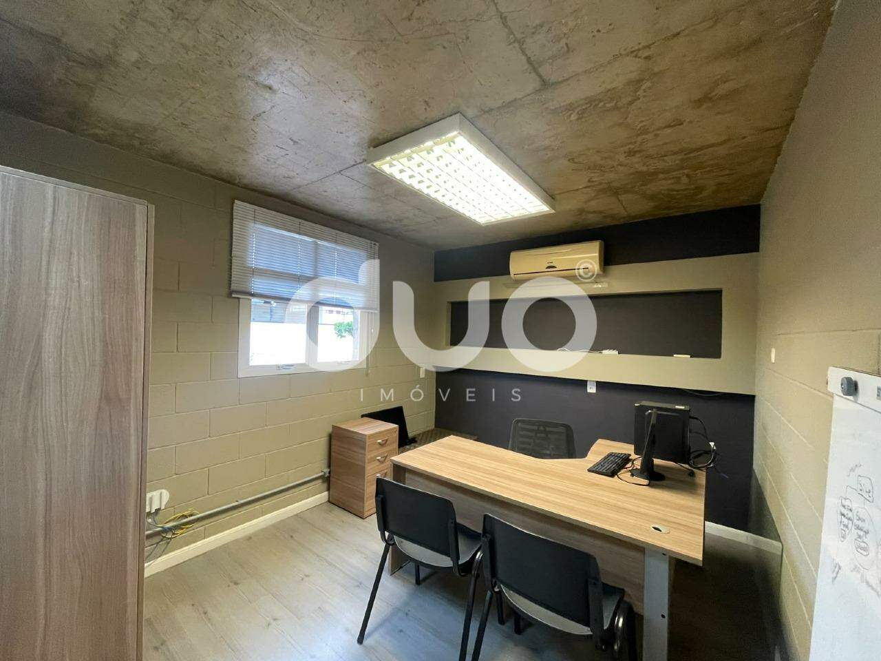 Sala para aluguel no Centro: 