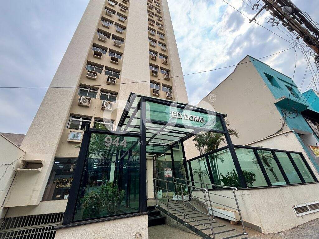 Sala à venda no Centro: 
