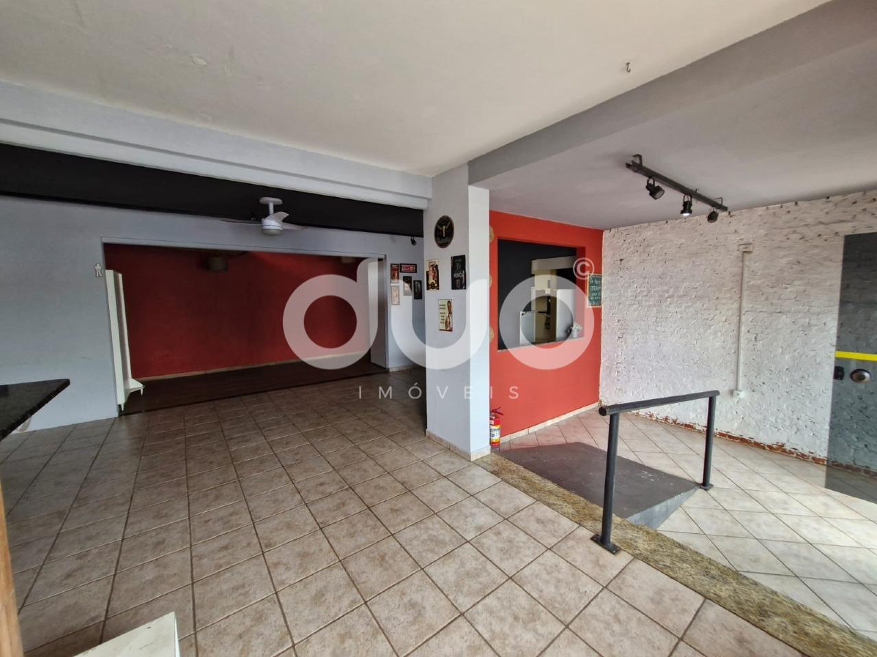 Casa comercial para aluguel no Vila Independência: 