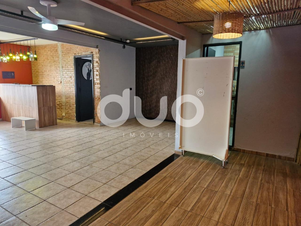 Casa comercial para aluguel no Vila Independência: 