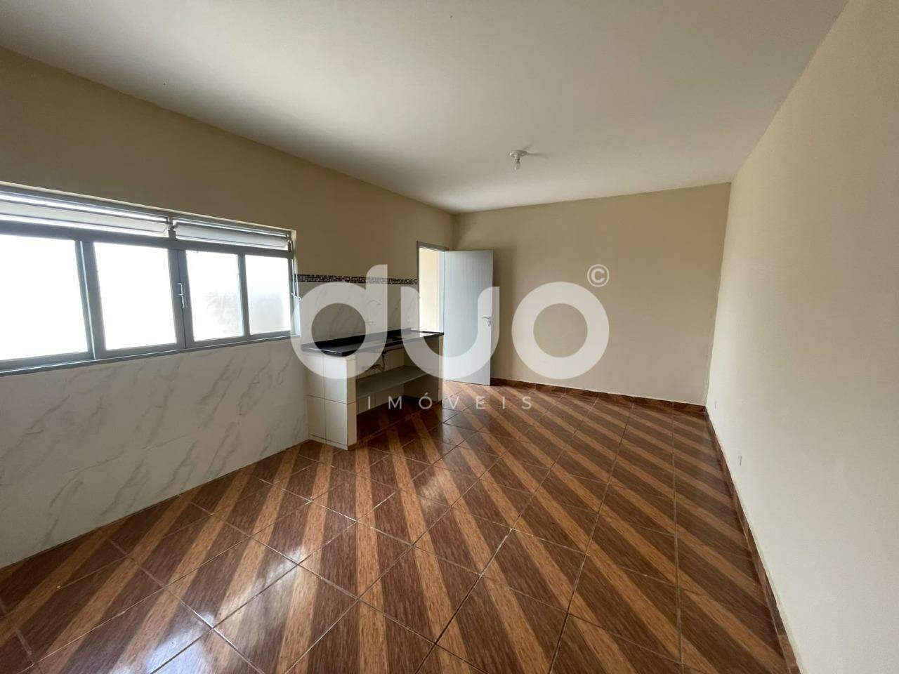 Casa para aluguel no Chácara Esperia: 