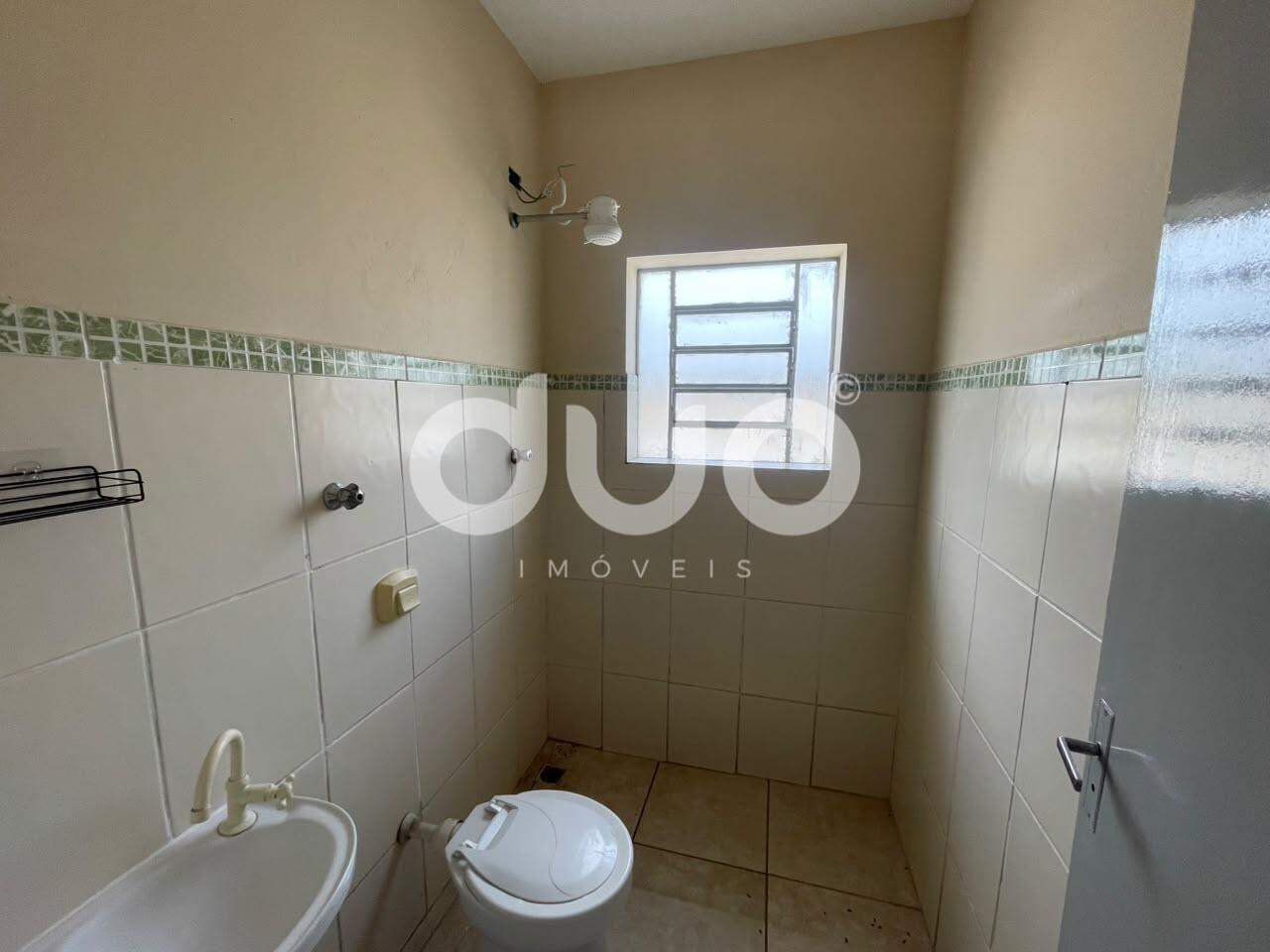 Casa para aluguel no Chácara Esperia: 