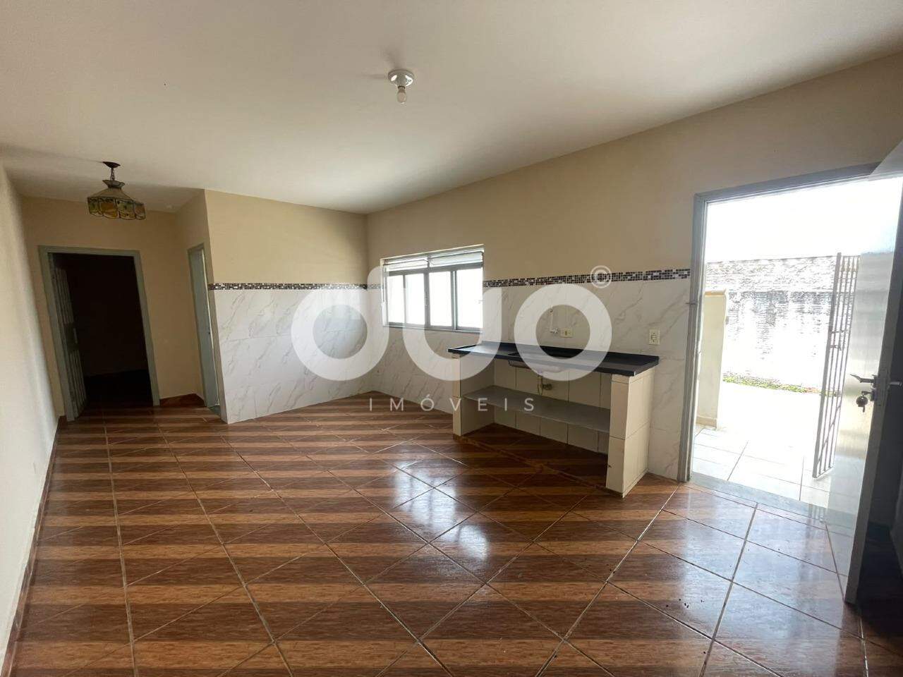 Casa para aluguel no Chácara Esperia: 