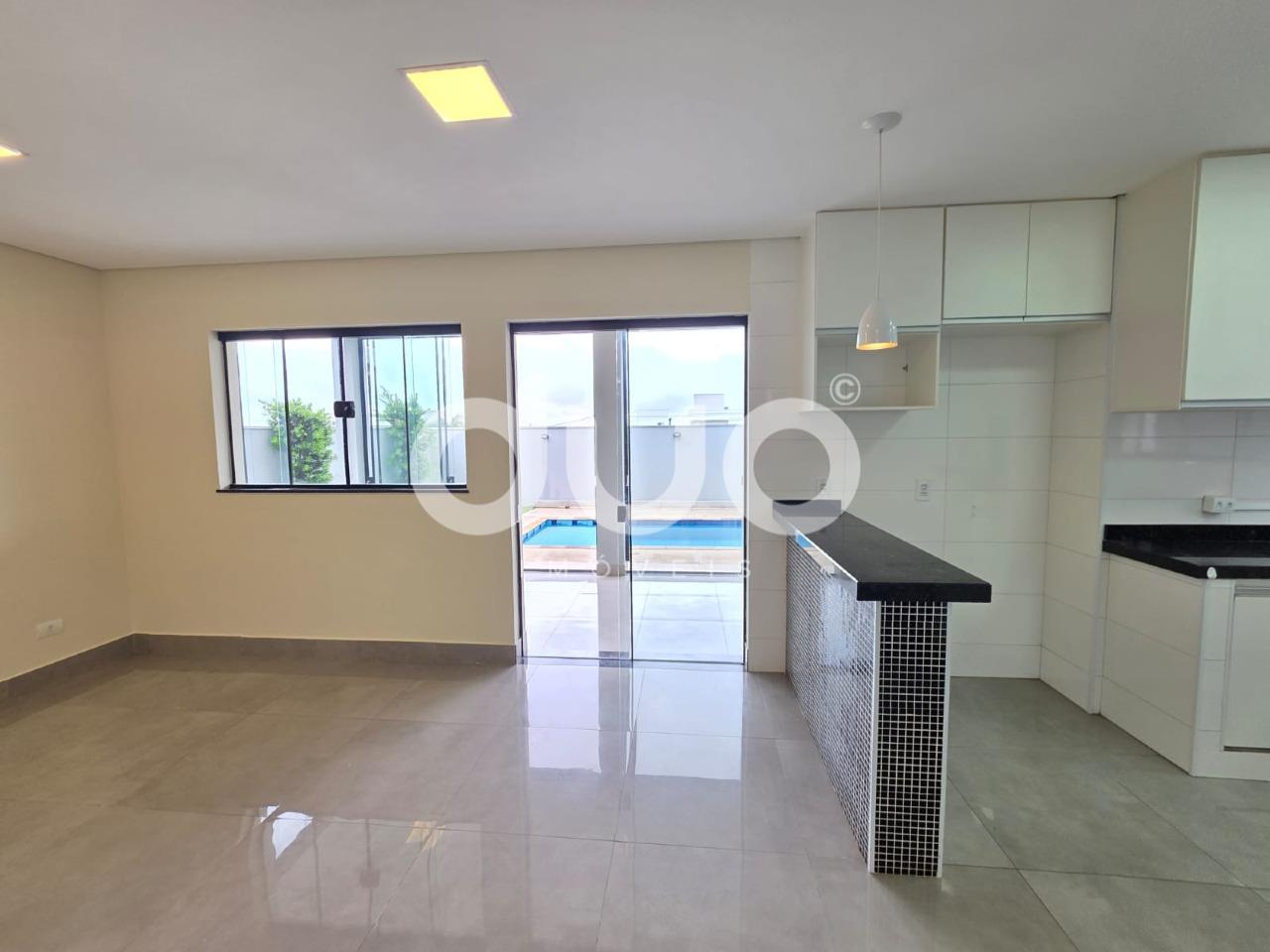 Casa em Condominío para aluguel no Santa Rosa: 