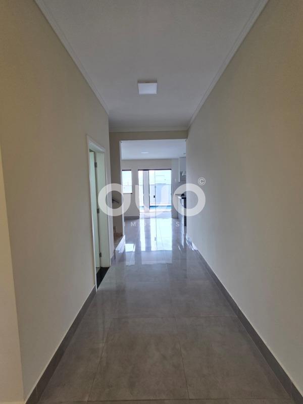 Casa em Condominío para aluguel no Santa Rosa: 