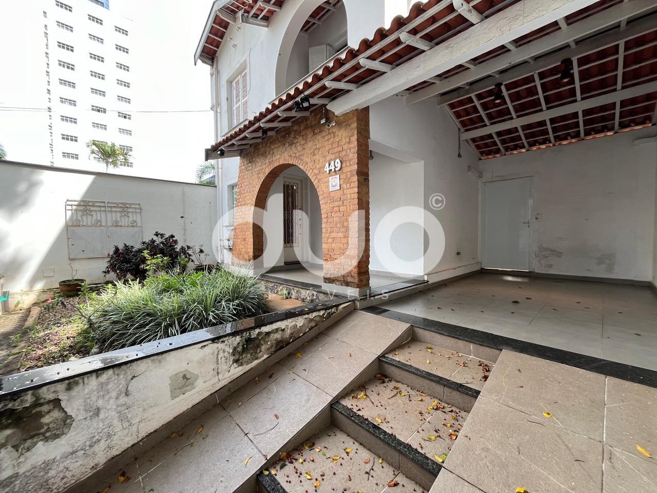 Casa à venda no Centro: 