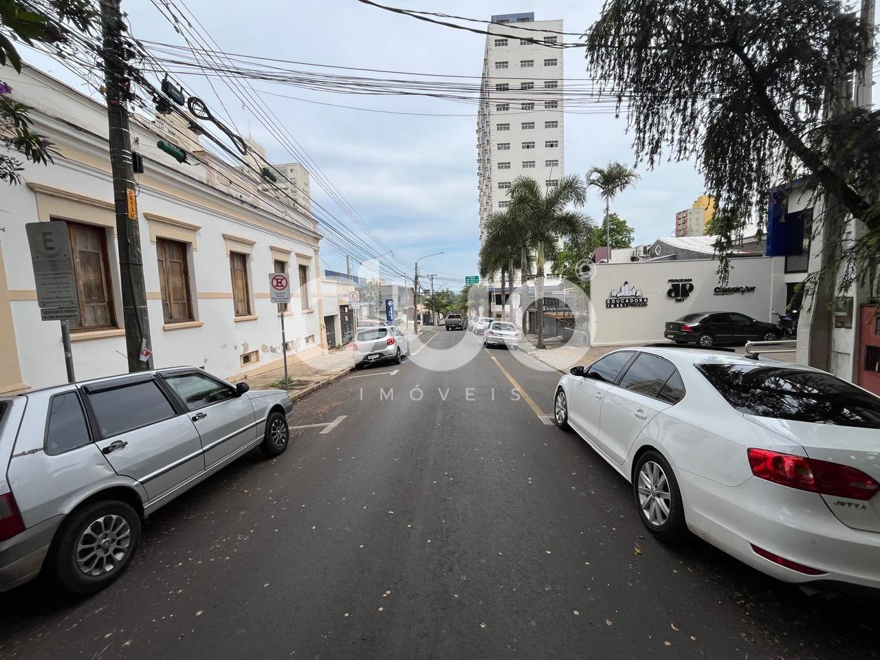 Casa à venda no Centro: 