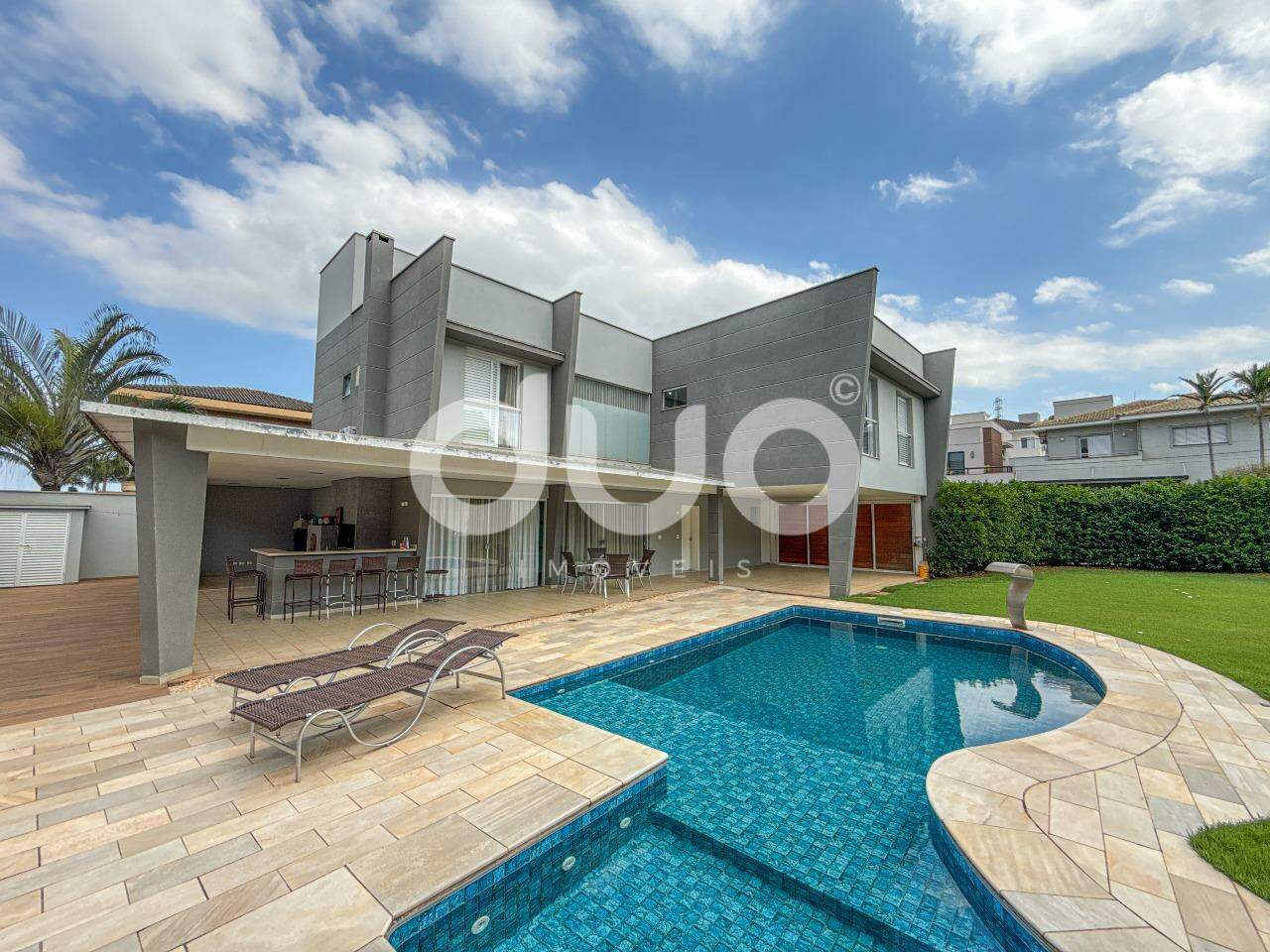 Casa, 3 quartos, 288 m² - Foto 1