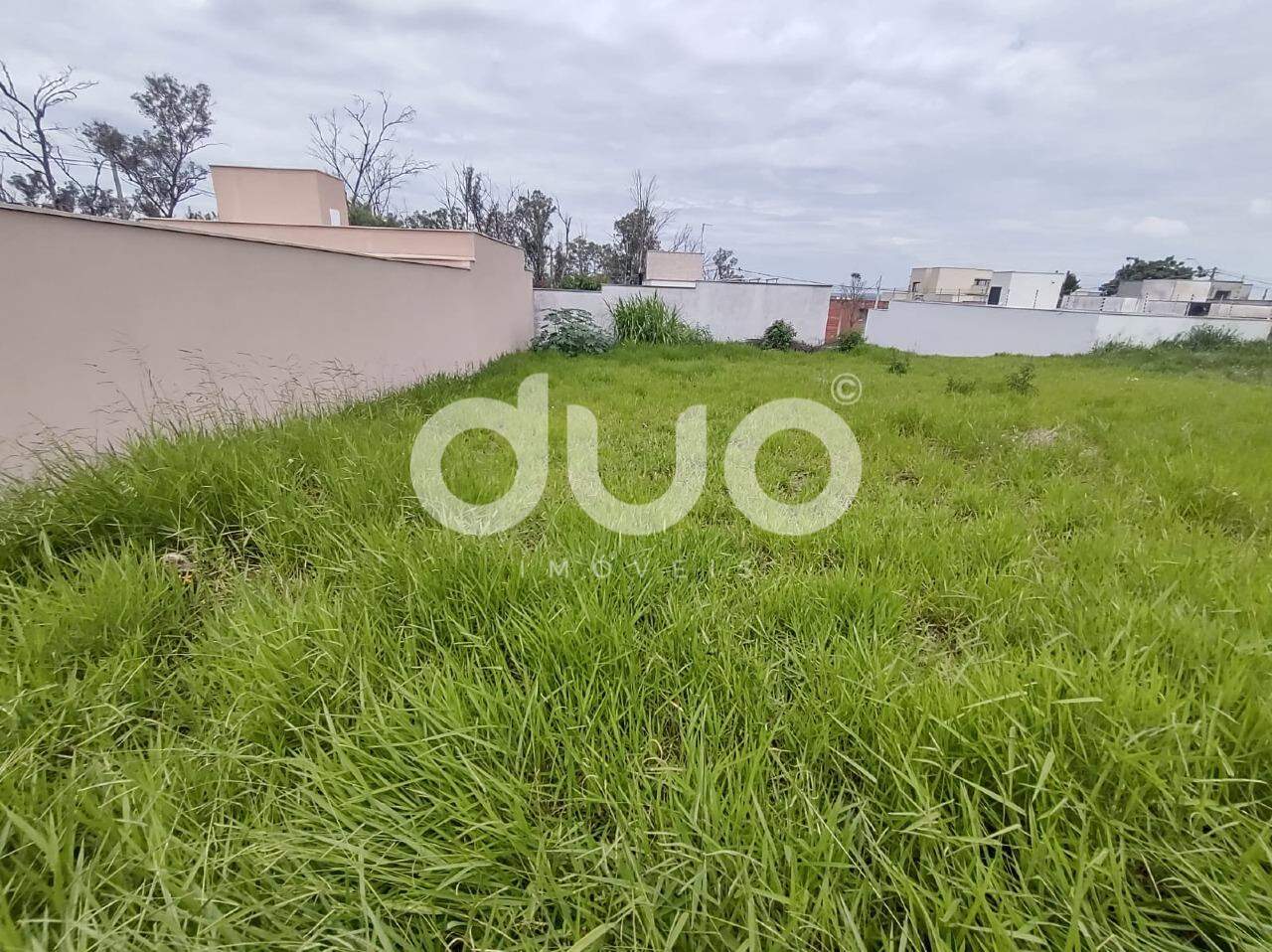 Terreno à venda no Campos Do Conde: 