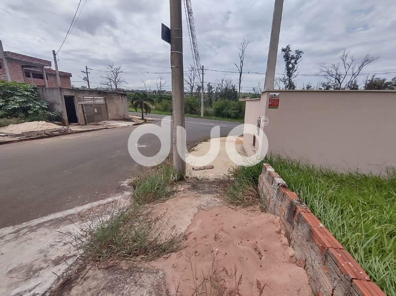 Terreno à venda no Campos Do Conde: 
