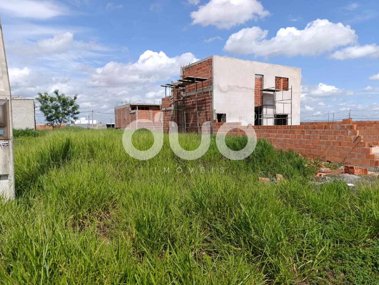 Terreno à venda no Conquista: 