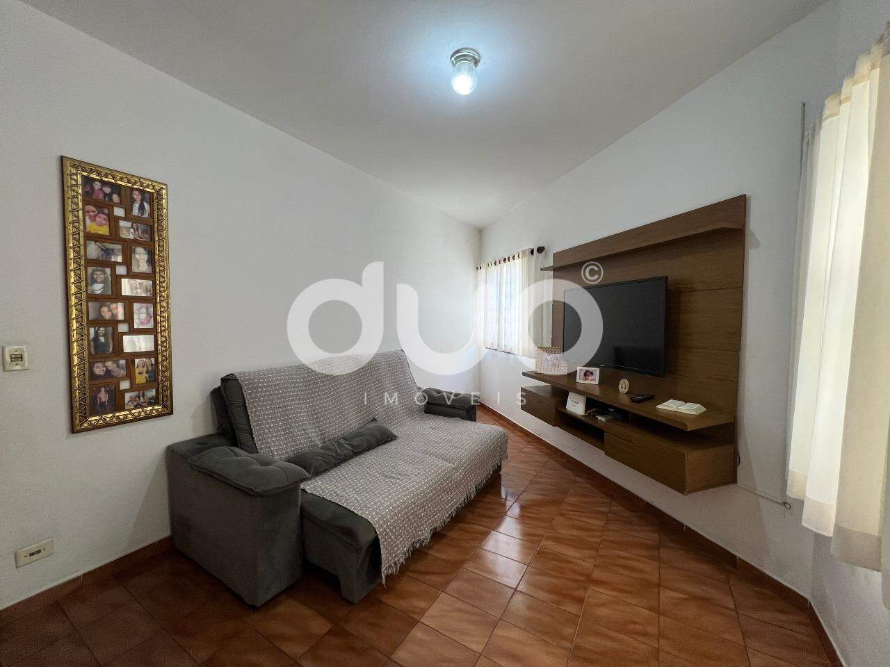 Casa à venda no Jardim Itapuã: 