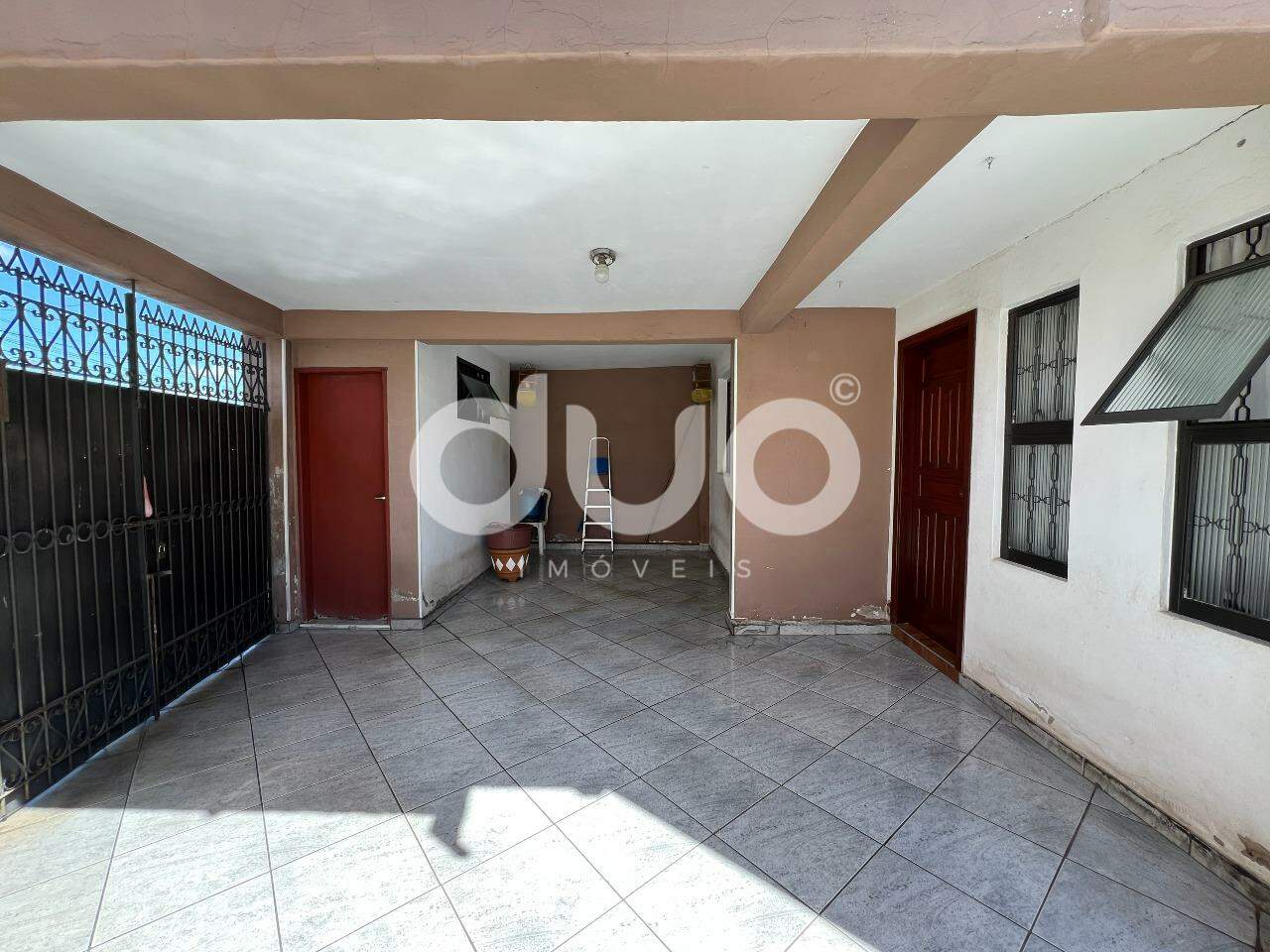 Casa à venda no Jardim Itapuã: 