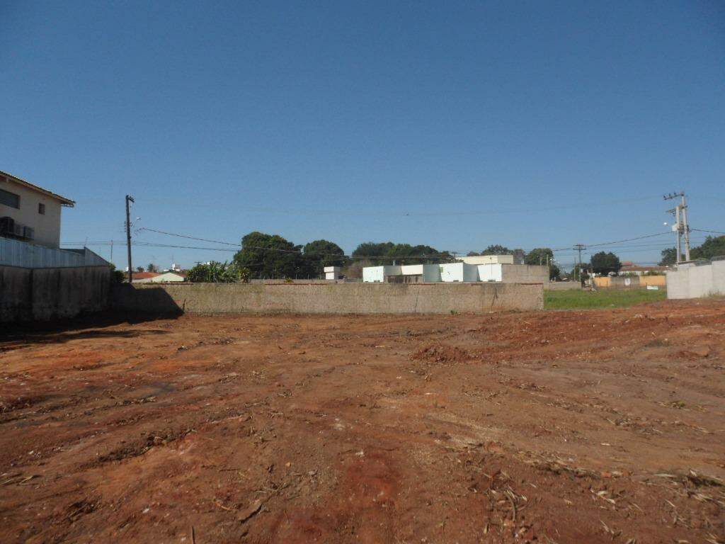 Terreno para aluguel no Dois Córregos: 