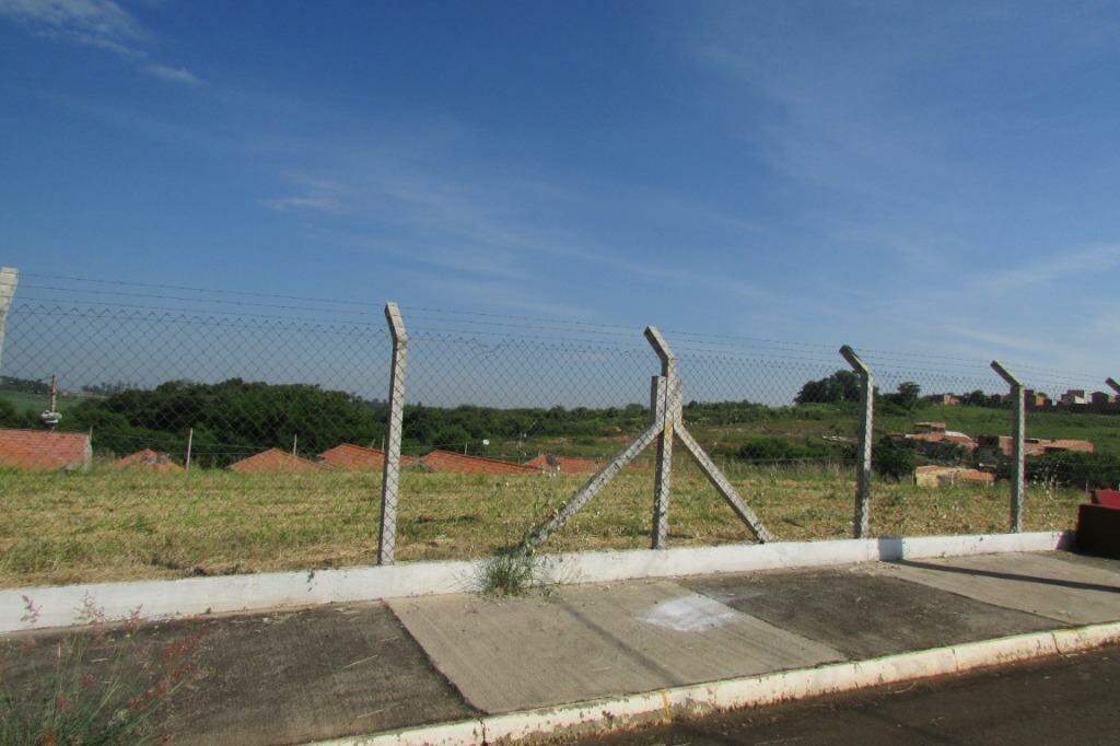 Terreno à venda no Monte Rey 3: 