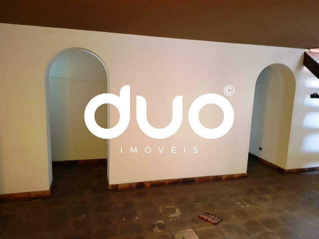 Casa à venda no Centro: 