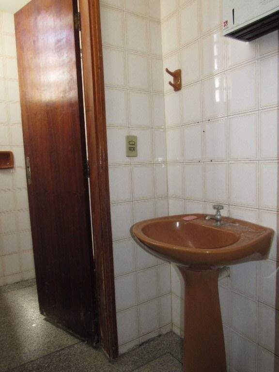 Salão para aluguel no Jardim Petrópolis: 