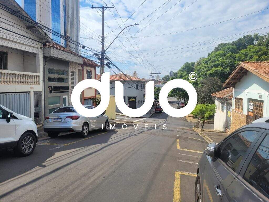 Casa à venda no Centro: 
