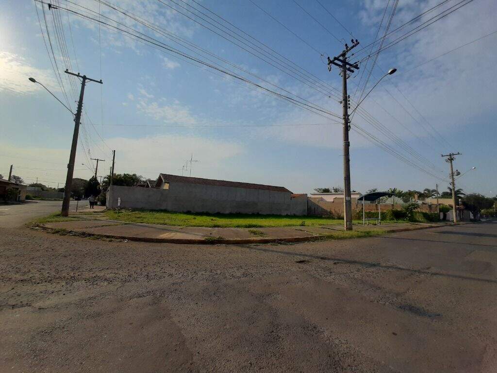 Terreno à venda no Jardim São Francisco: 