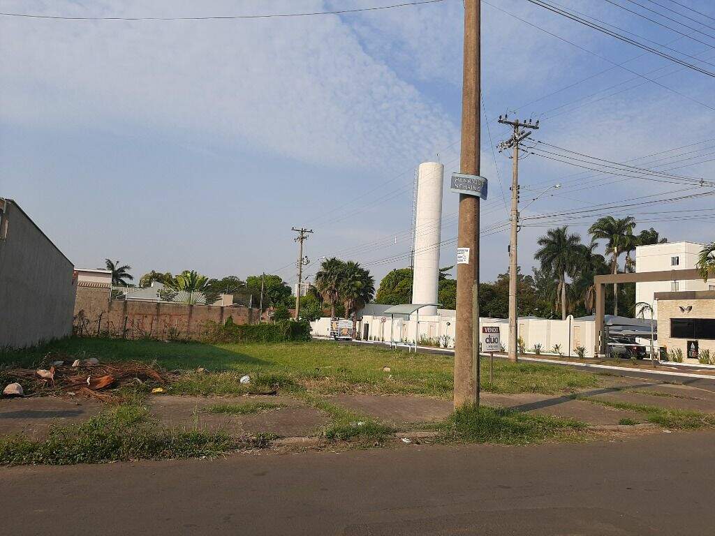 Terreno à venda no Jardim São Francisco: 