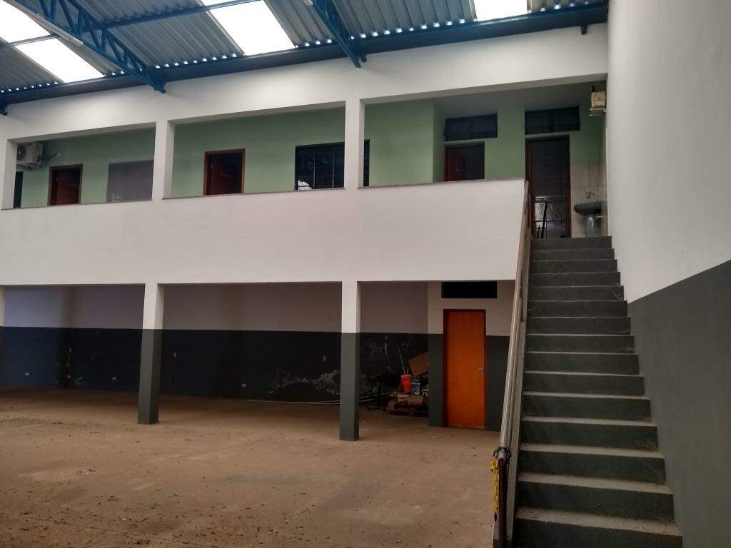 Barracão à venda no Parque Nossa Senhora das Graças: 