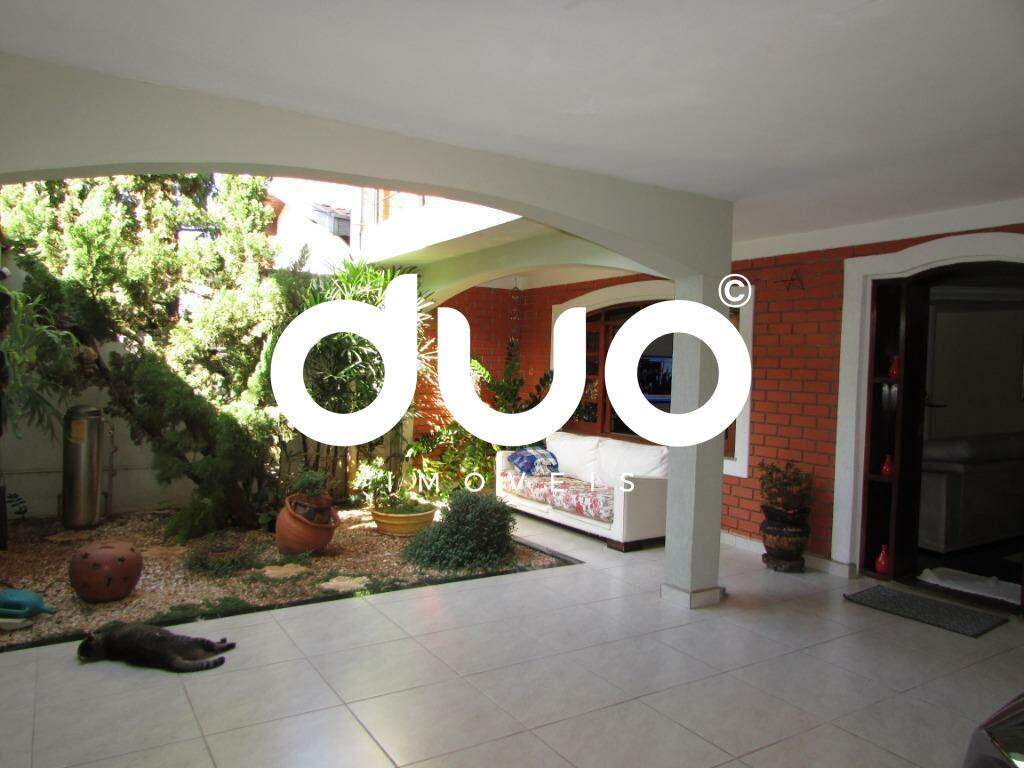 Casa à venda no Jardim Monumento: 
