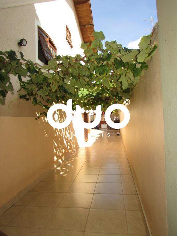 Casa à venda no Jardim Monumento: 