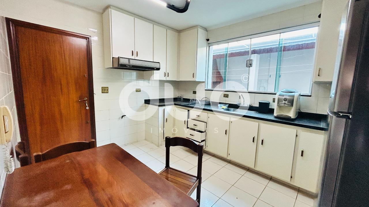 Casa à venda no Jardim Mercedes: 