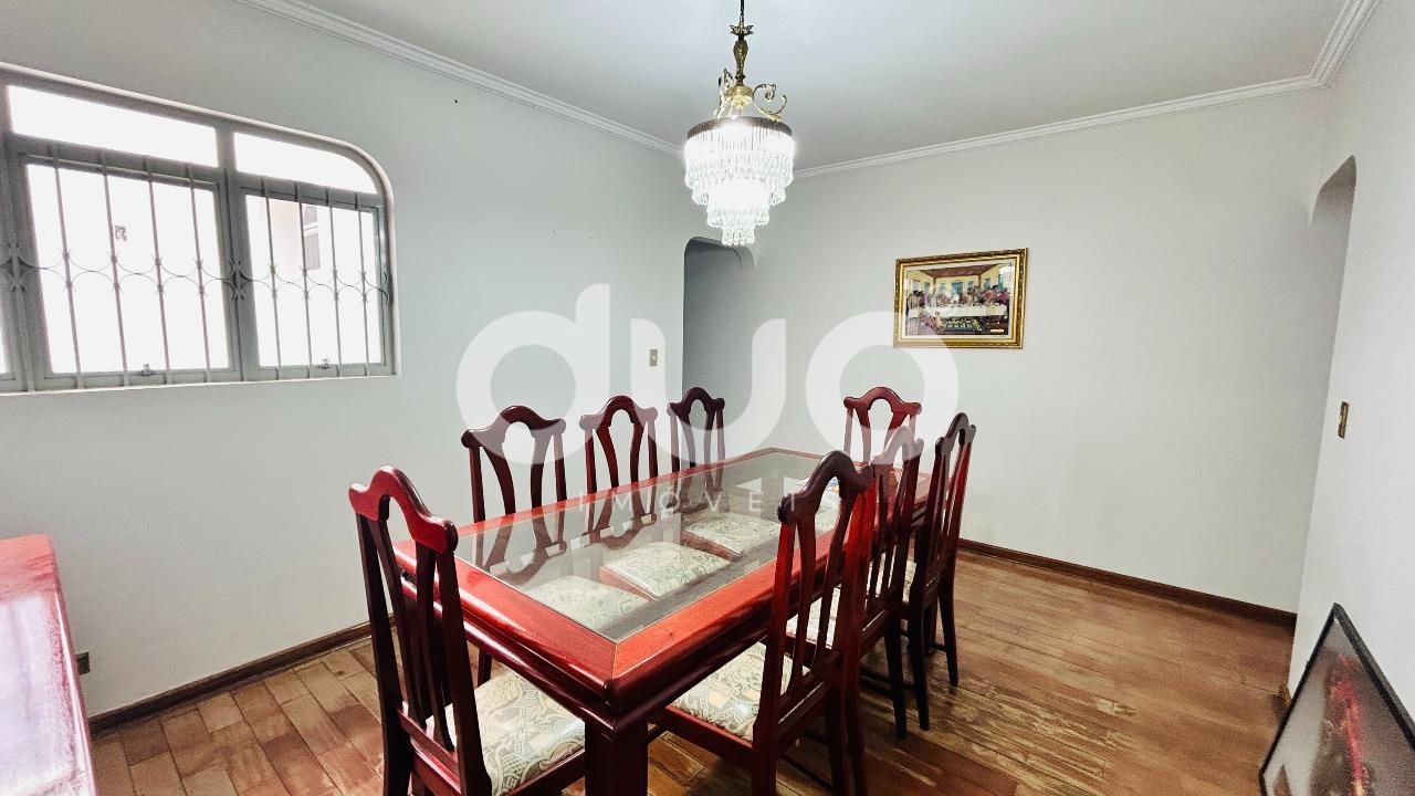 Casa à venda no Jardim Mercedes: 