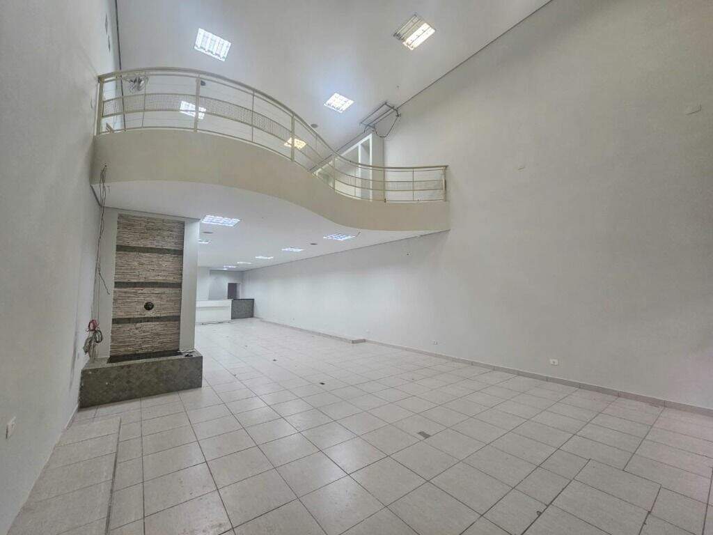 Salão para aluguel no Centro: 