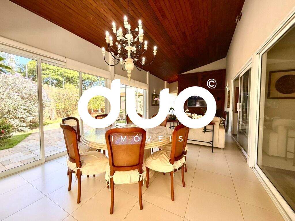 Casa à venda no Parque Santa Cecília: 