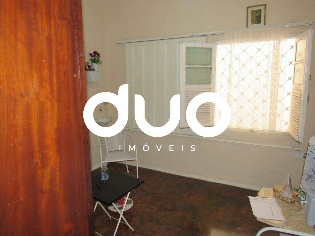 Casa à venda no Centro: 