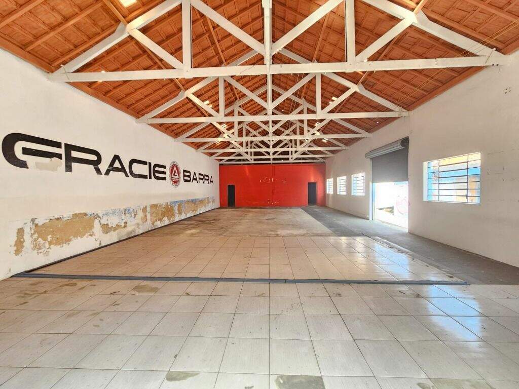 Barracão para aluguel no Alto: 