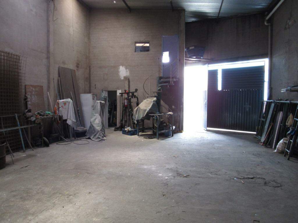 Barracão à venda no Vila Industrial: 