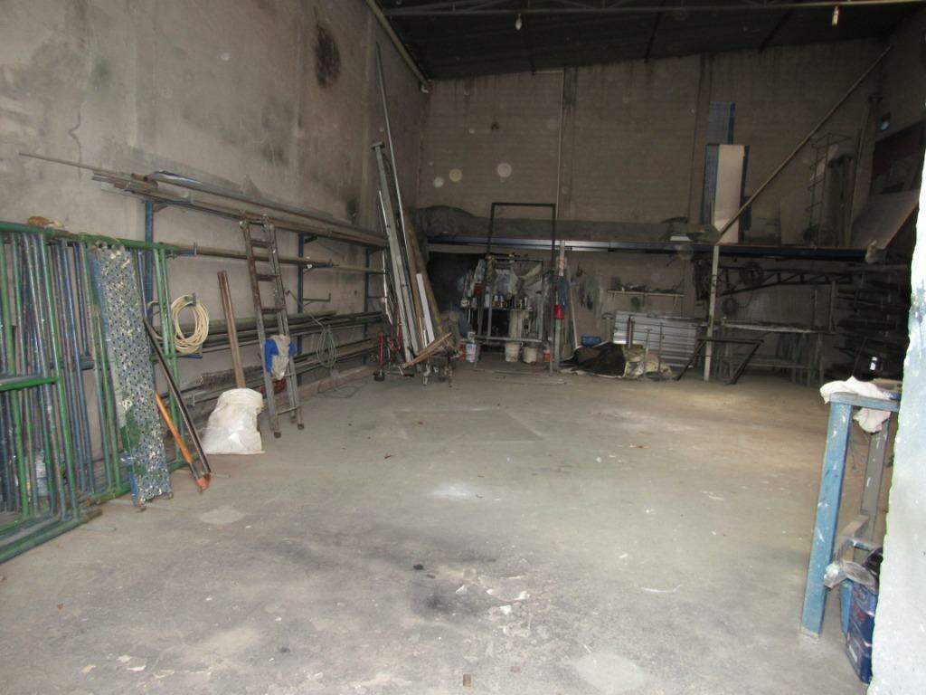 Barracão à venda no Vila Industrial: 
