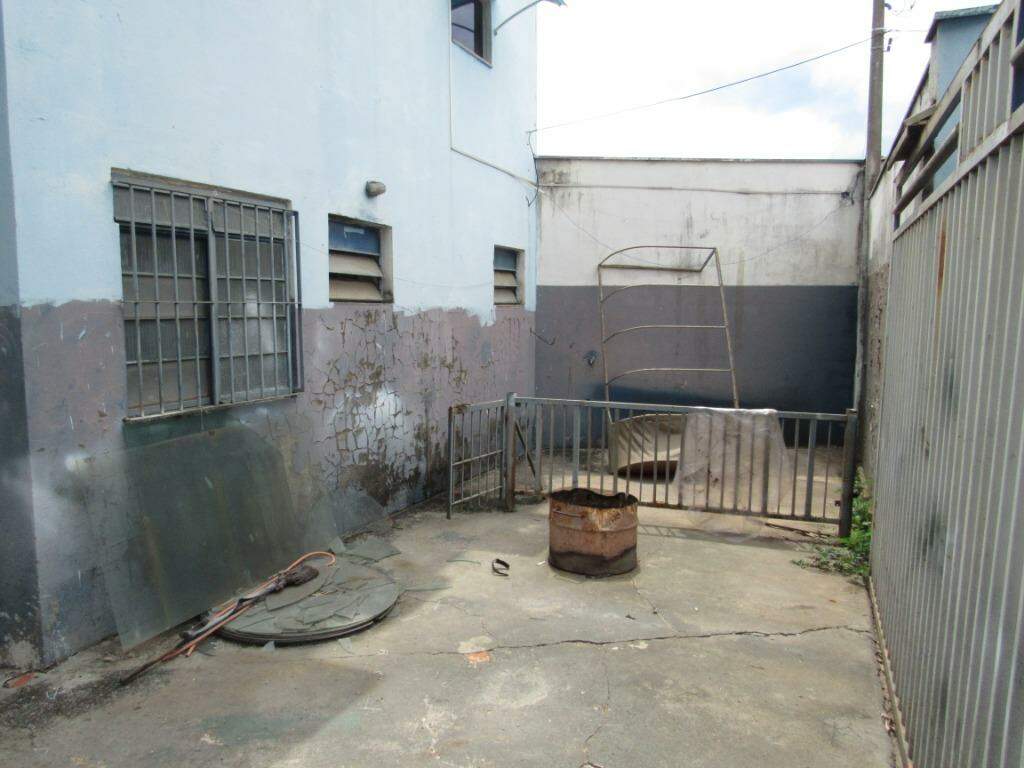 Barracão à venda no Vila Industrial: 