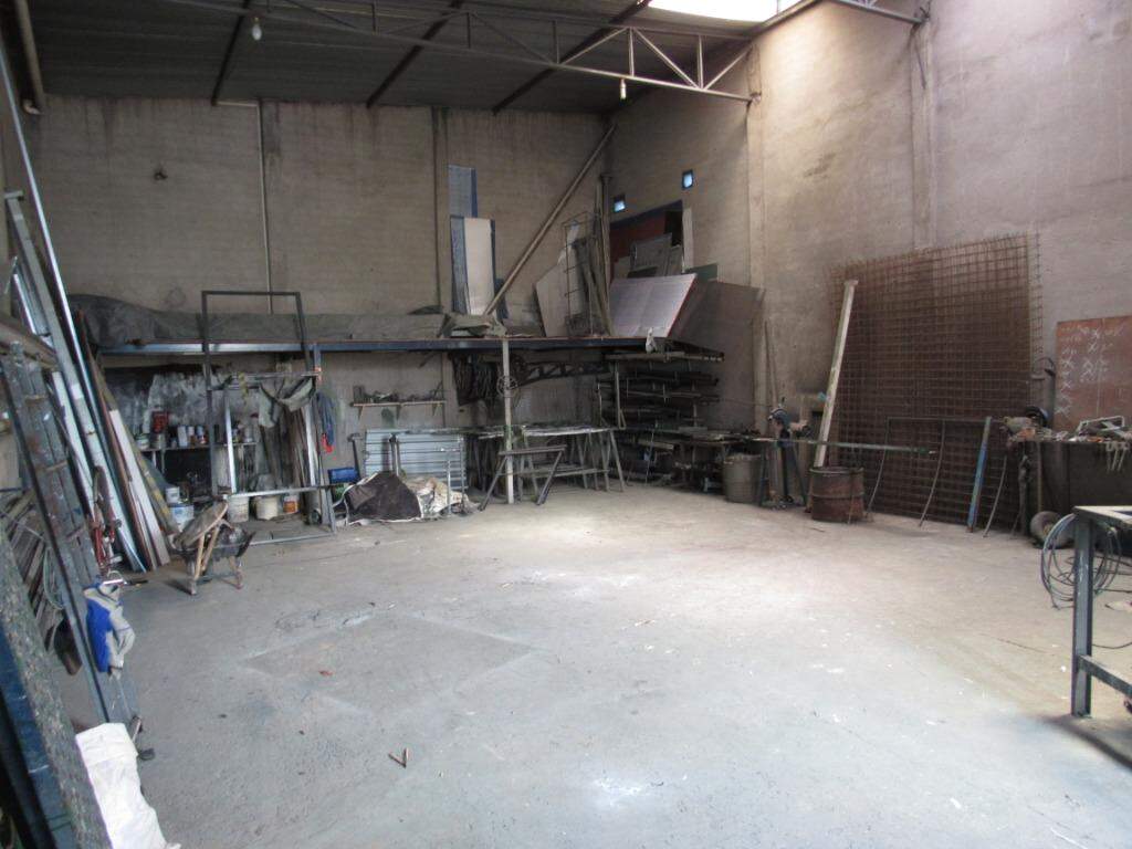 Barracão à venda no Vila Industrial: 