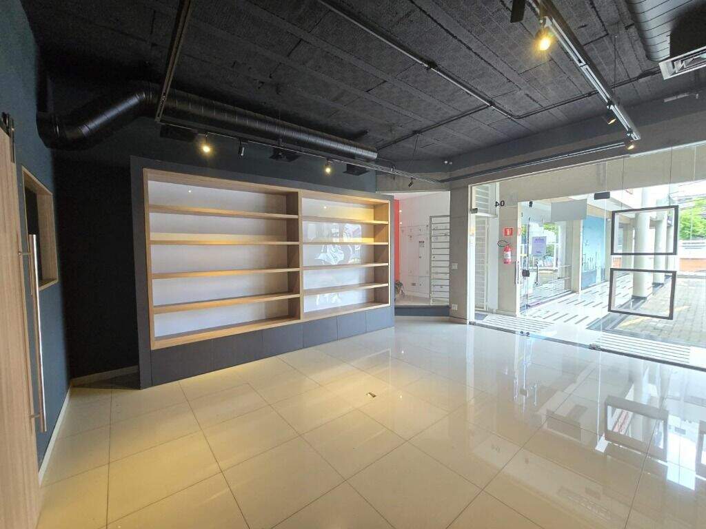 Sala para aluguel no Centro: 