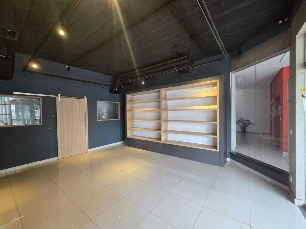 Sala para aluguel no Centro: 