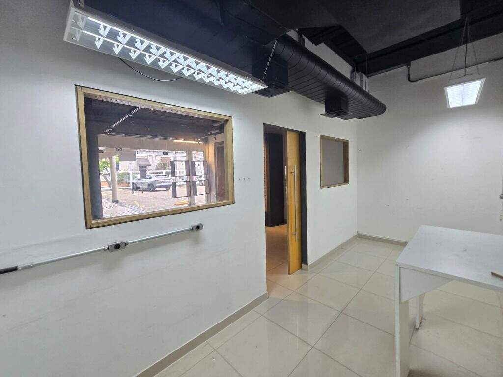 Sala para aluguel no Centro: 