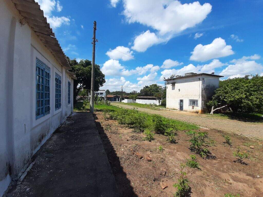 Área à venda no Santa Terezinha: 