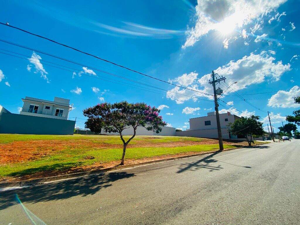 Terreno à venda no Água Branca: 