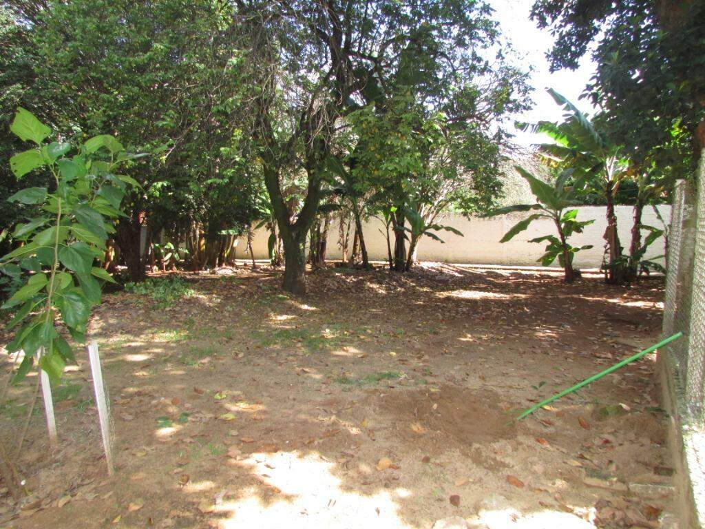Área à venda no Jardim Belvedere: 