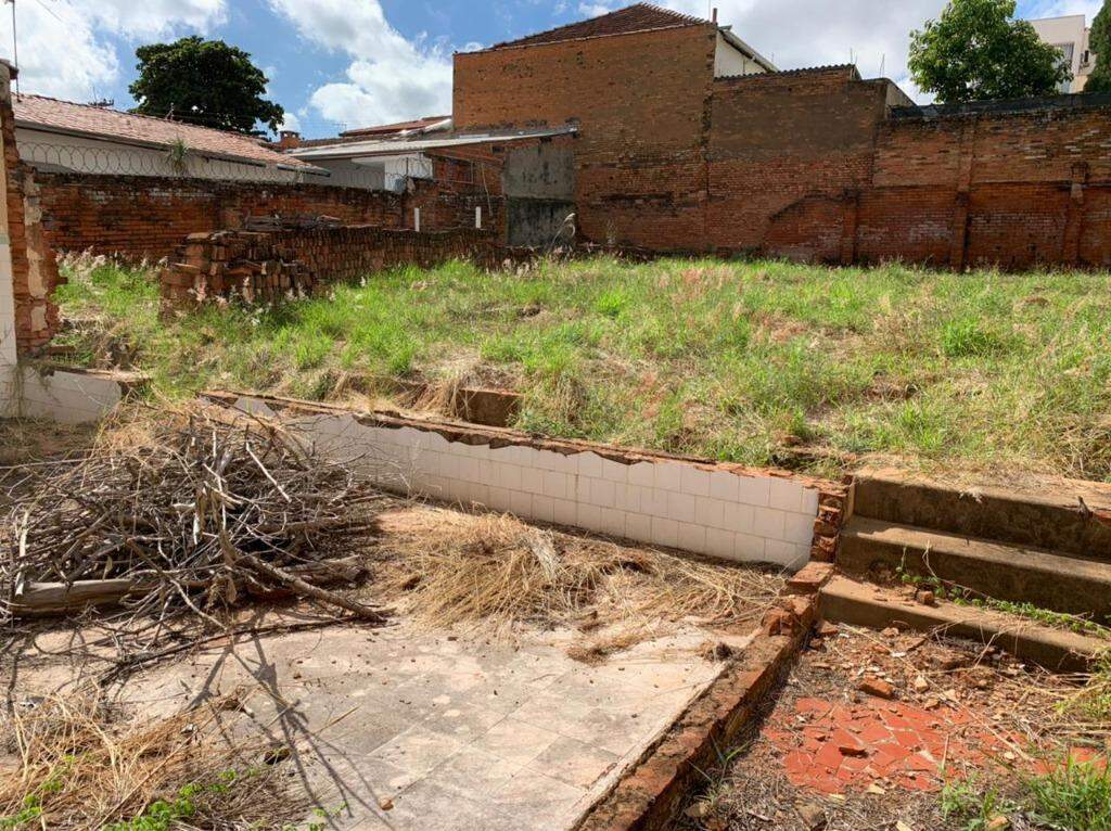 Terreno à venda no Centro: 