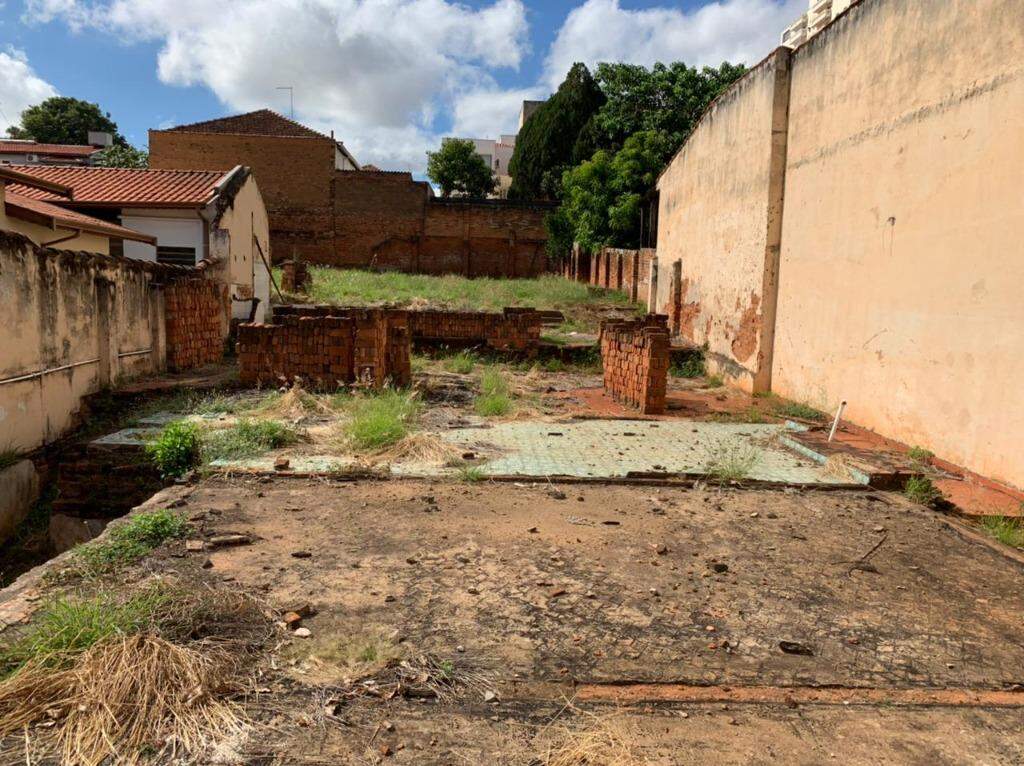 Terreno à venda no Centro: 