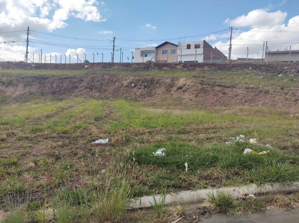 Terreno à venda no Parque Residencial Monte Rey III: 