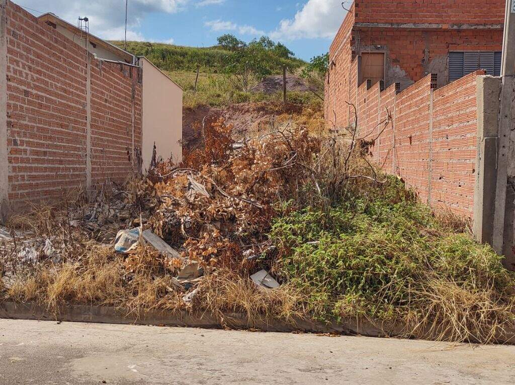 Terreno à venda no Parque Residencial Monte Rey III: 